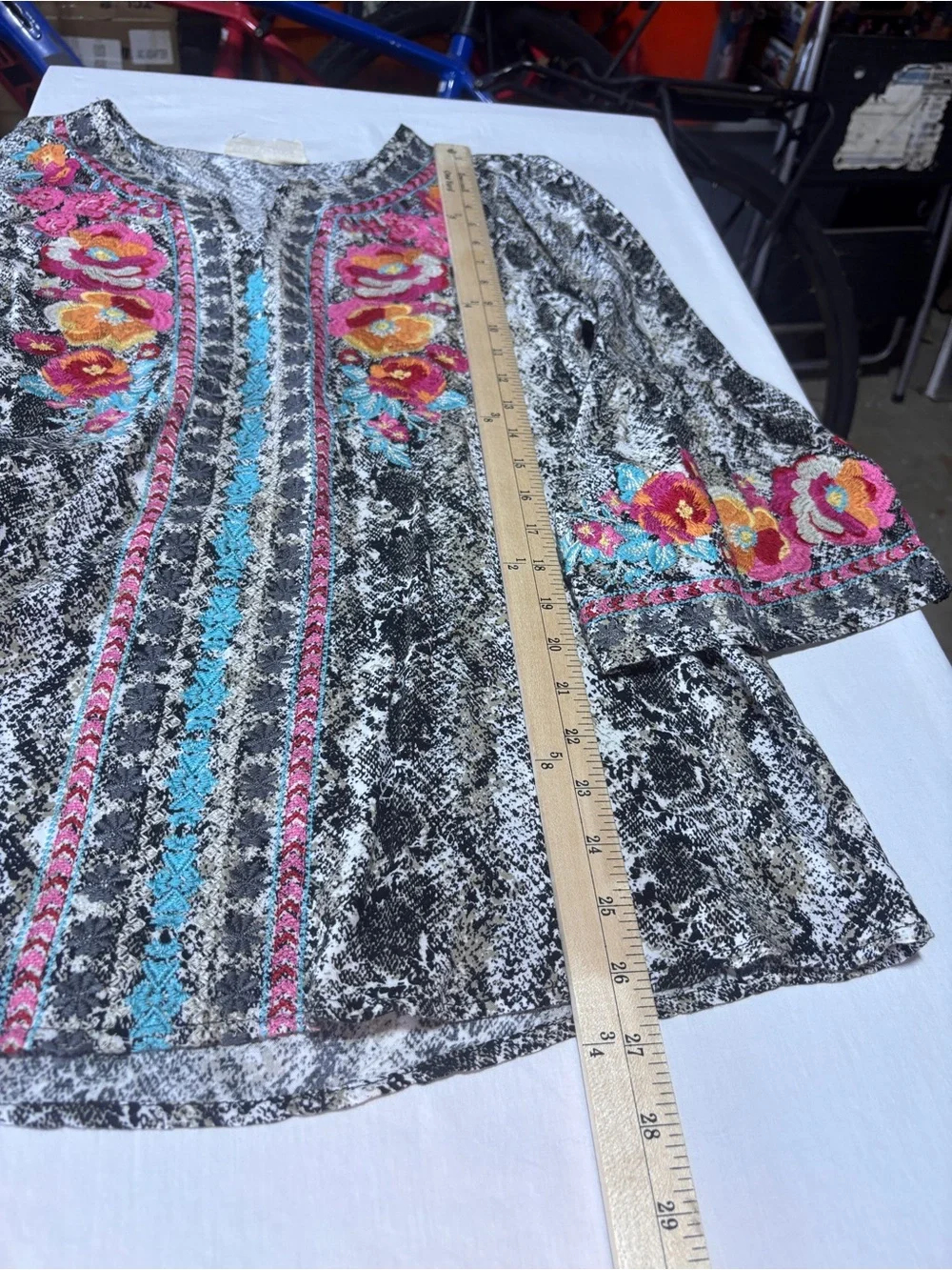 Savanna Jane Snake Print Floral Embroidered Blouse Boho Bell Sleeve Top M